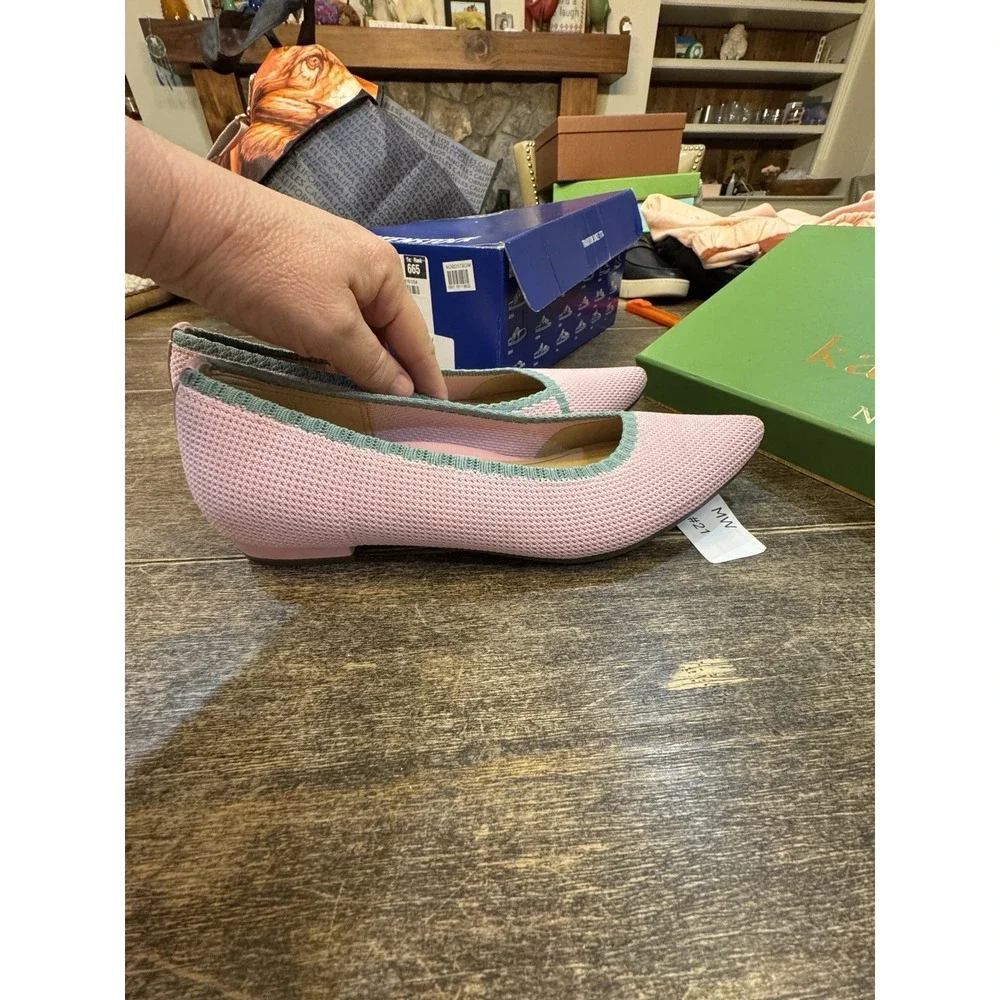 Vionic Pastel Pink Mesh Flat with Mint Trim - Picture 4 of 11